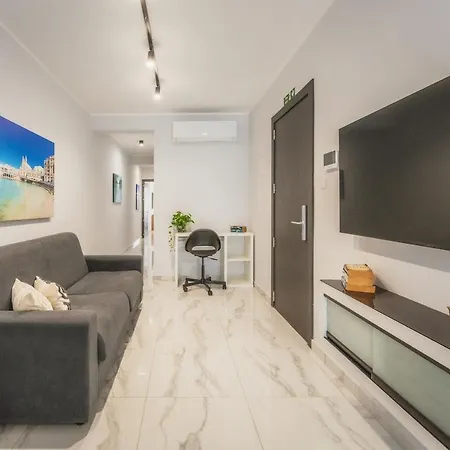 New - Only Unit 4 Modern 2-bedroom With Common Heated Jacuzzi By Sf Homes San Ġiljan