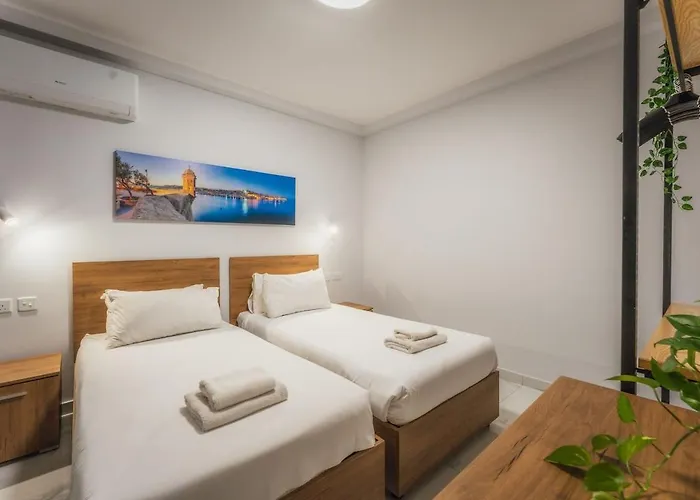 Apartman New - Only Unit 4 Modern 2-bedroom With Common Heated Jacuzzi By Sf Homes San Ġiljan