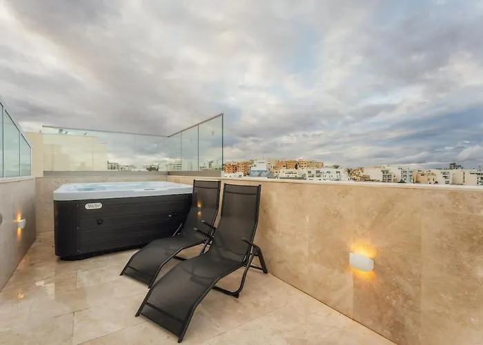 New - Only Unit 4 Modern 2-bedroom With Common Heated Jacuzzi By Sf Homes *