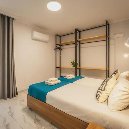 New - Only Unit 4 Modern 2-bedroom With Common Heated Jacuzzi By Sf Homes Διαμέρισμα *