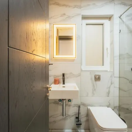 New - Only Unit 4 Modern 2-bedroom With Common Heated Jacuzzi By Sf Homes Apartment Saint Julian's