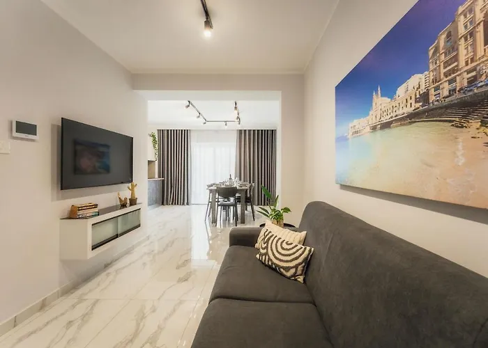 New - Only Unit 4 Modern 2-bedroom With Common Heated Jacuzzi By Sf Homes *