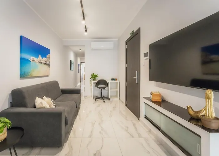 New - Only Unit 4 Modern 2-bedroom With Common Heated Jacuzzi By Sf Homes Saint Julian's